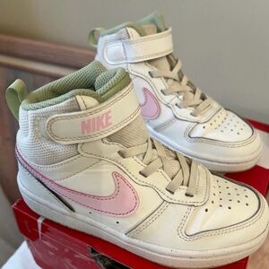 Nike Kids High-Top Court Borough 11C - White and Pink/Seafoam